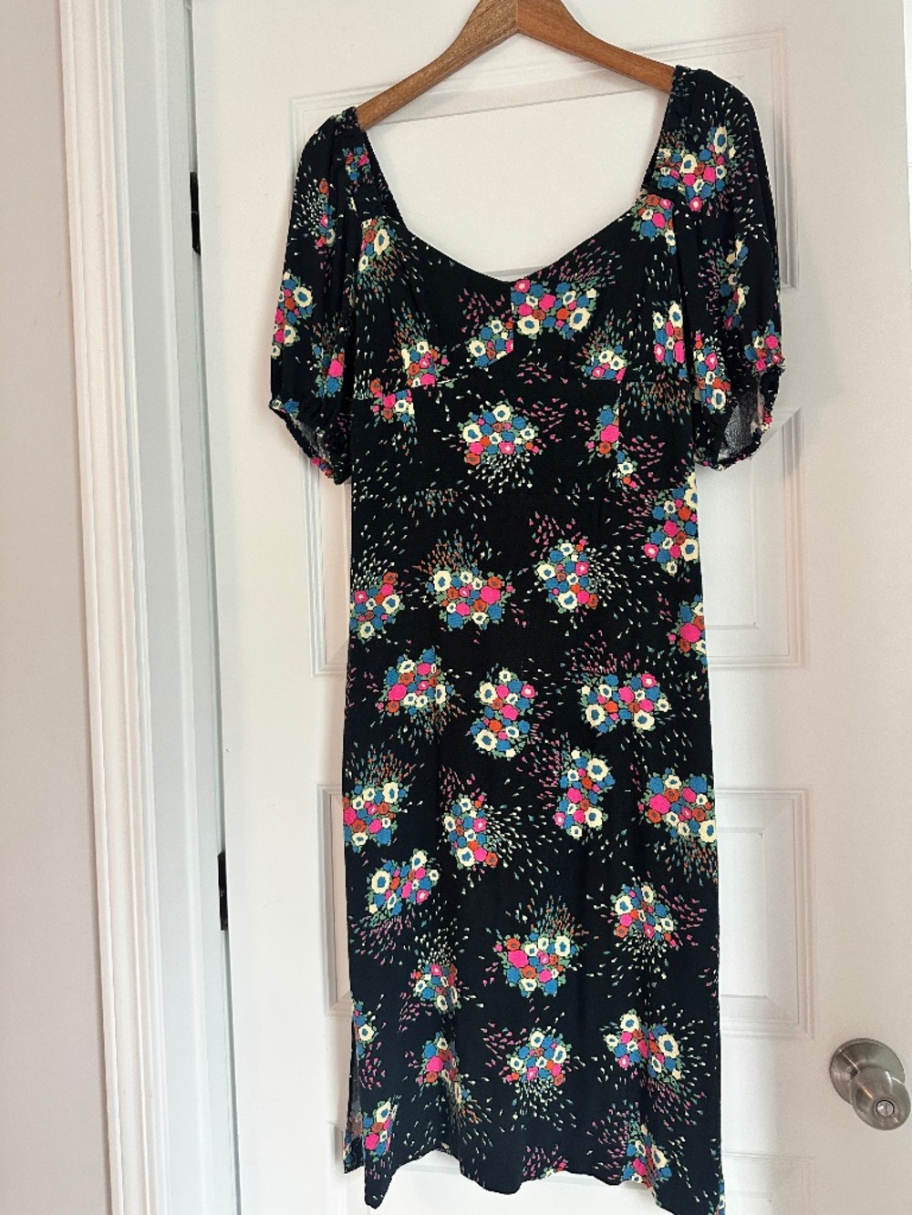 Anthropologie Black Floral Short Sleeve Dress – Worn Once